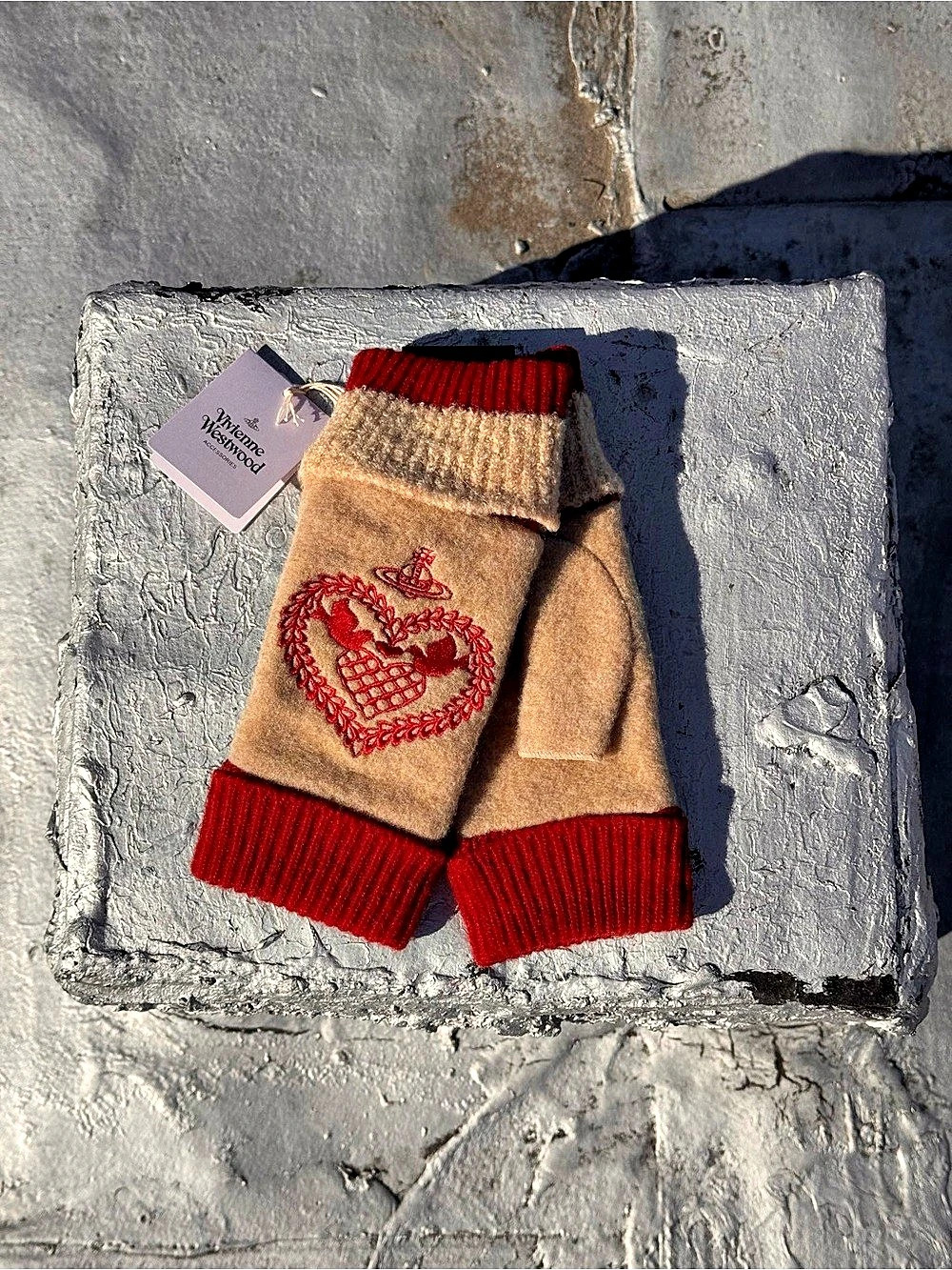 Vivienne Westwood Heart Embroidery Fingerless Gloves Brown & Red
